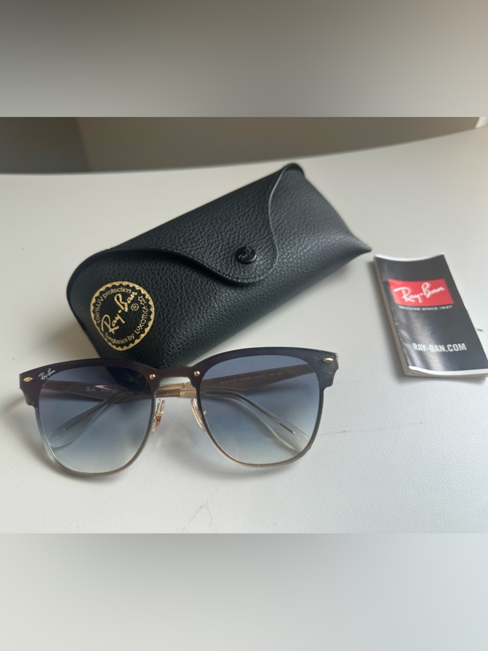 Ray-Ban Sunglasses with Gold Frame and Brown Gradient Lenses